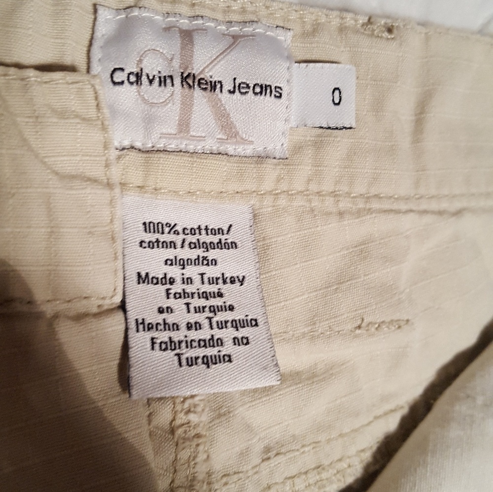 Capri pants
